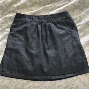 Classic Lightweight Black Denim Skirt. Grey chambray like. Size medium